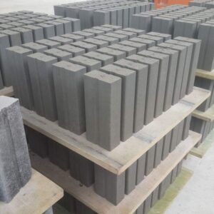 Gạch không nung đặc 4x8x18